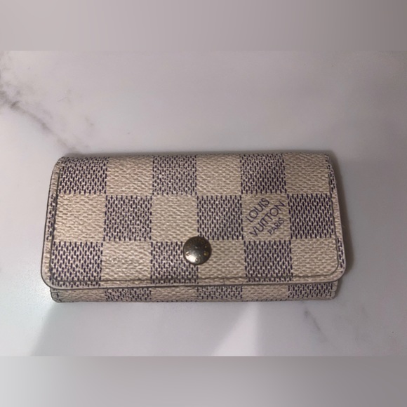 Authentic Louis Vuitton Damier Azur 4 ring key holder - Picture 15 of 16